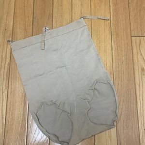 Spanx high rise brief. Size XL